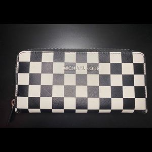 Michael Kors Saffiano Checkerboard wallet